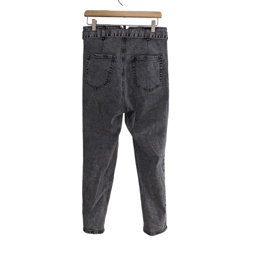 High Rise Acid Wash Belted Jeans - Picture 8 of 9